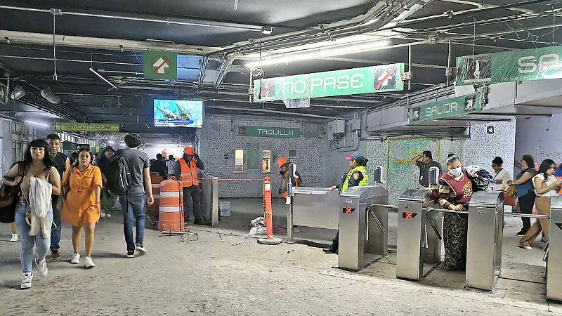 Línea 2 del Metro: Un laberinto entre polvo y escombros [Fotorreportaje]